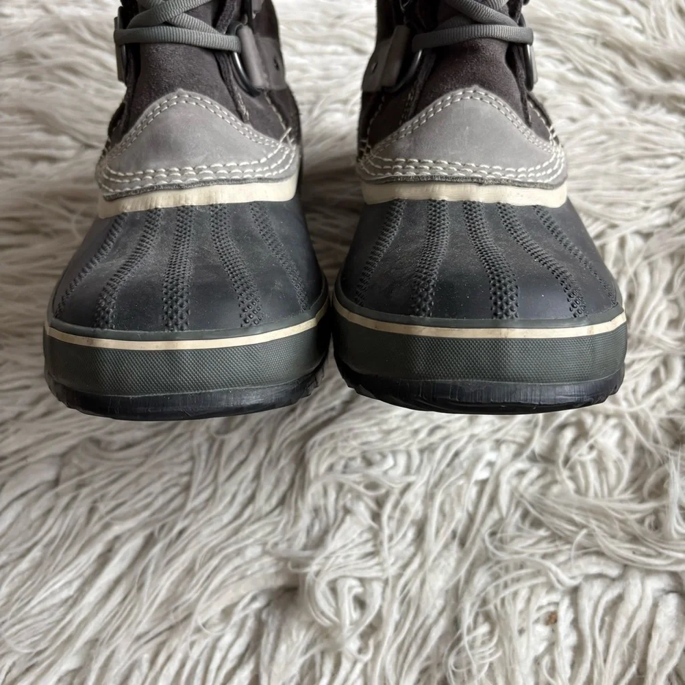 Sorel Joan of Arctic Waterproof Quarry Gray Black Winter Snow Boot EUC Size 9